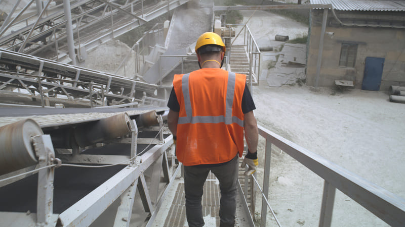 Extracteur / Extractrice de roches