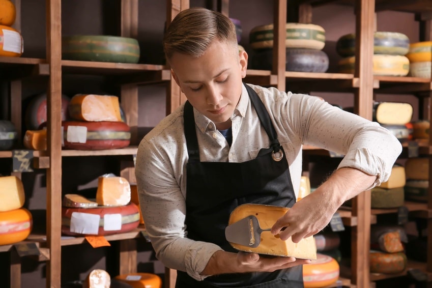 Fromager-affineur / Fromagère-affineuse