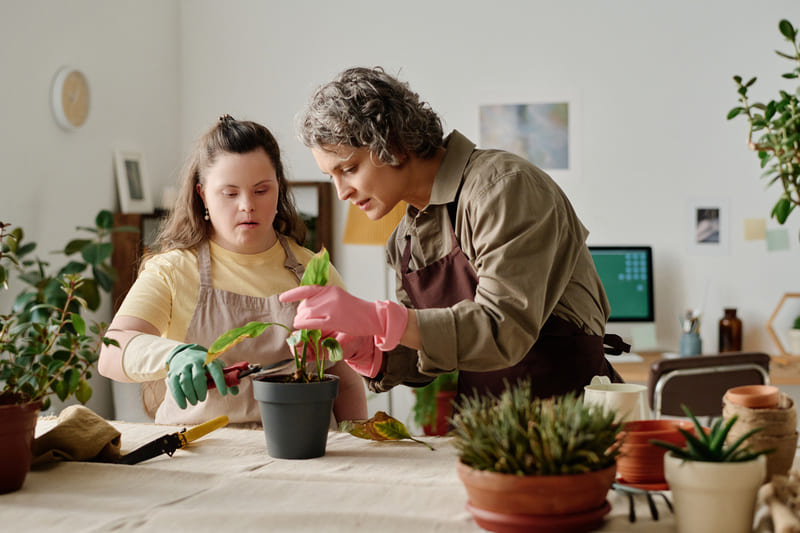 Éducateur technique spécialisé / Éducatrice technique spécialisée