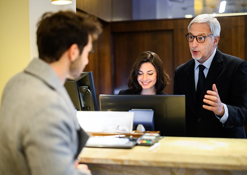Responsable relation client (CRM)