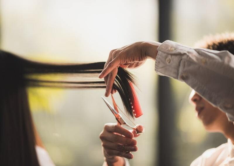 Coiffeur barbier / Coiffeuse barbière
